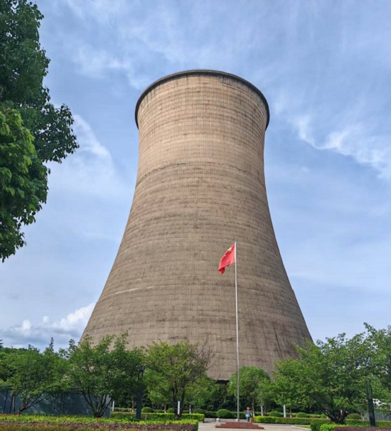 電廠冷卻塔拆除:綠色拆除的專業(yè)技藝與安全之道